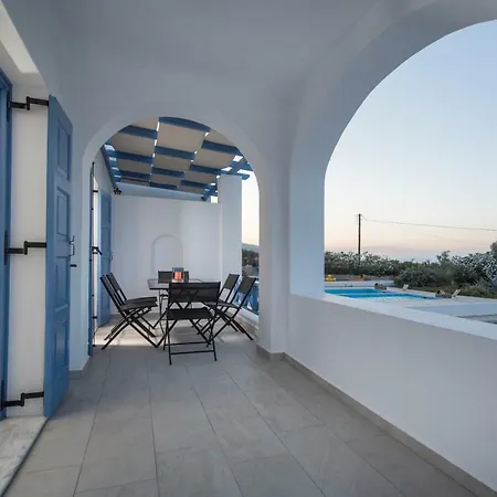 Exquisite Private Pool 6 Prs @ Santorini Holiday home Karterados (Santorini)